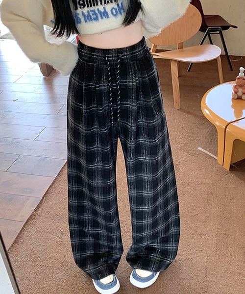 Girly Doll(ガーリードール)の「チェックワイドイージーパンツ(その他パンツ・レディース・ネイビー/ブラック・L/M)」の12枚目の写真