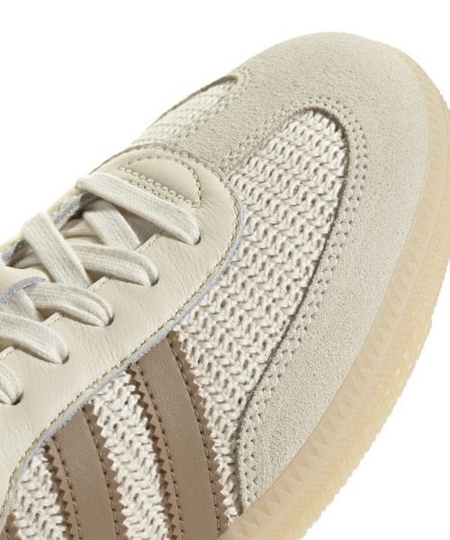 adidas(アディダス)の「adidas Originals SAMBA OG(アディダスオリジナルス サンバ OG)(スニーカー・メンズ・ベージュ系・29cm/28.5cm/28cm/27.5cm/27cm/26.5cm/26cm/25.5cm/25cm/24.5cm/24cm/23.5cm/23cm)」の5枚目の写真