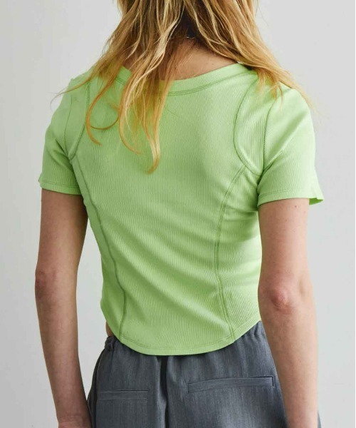 MAISON SPECIAL(メゾンスペシャル)の「Bicolor Stitch Compact T-shirt/バイカラーステッチコンパクトTシャツ(Tシャツ/カットソー・レディース・チャコールグレー/ホワイト/ライム/ピンク・FREE)」の13枚目の写真