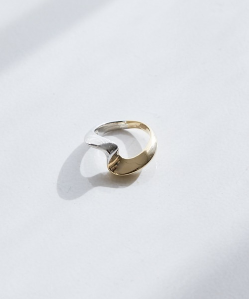 collex（コレックス）の「【dignif】ウェーブバイカラーリング（リング・レディース・その他・フリー）」の6枚目の写真