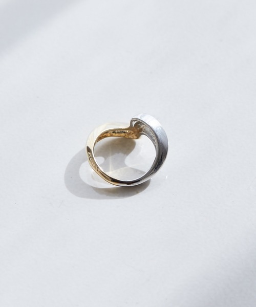 collex（コレックス）の「【dignif】ウェーブバイカラーリング（リング・レディース・その他・フリー）」の7枚目の写真