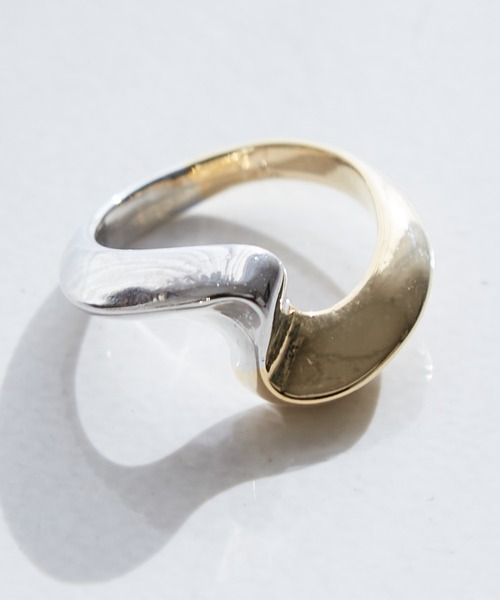 collex（コレックス）の「【dignif】ウェーブバイカラーリング（リング・レディース・その他・フリー）」の8枚目の写真