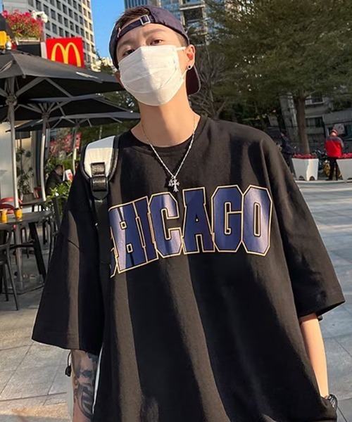 B.I.D.(ビーアイディー)の「《CHICAGOシカゴプリントオーバーサイズTシャツ(Tシャツ/カットソー・メンズ・ホワイト/レッド/ブラック・FREE)」の6枚目の写真