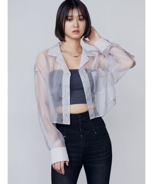 EMODA（エモダ）の「エアリーショートシャツ（シャツ/ブラウス・レディース・グレー/ベージュ/ブルー/ブラック・FREE）」の6枚目の写真