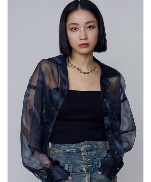 EMODA（エモダ）の「エアリーショートシャツ（シャツ/ブラウス・レディース・グレー/ベージュ/ブルー/ブラック・FREE）」の10枚目の写真