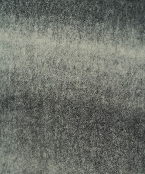 Lui's(ルイス)の「ニュアンスグラデーションボリュームロングマフラー(マフラー・メンズ・ブルー/ブラック/モカ・FREE)」の19枚目の写真