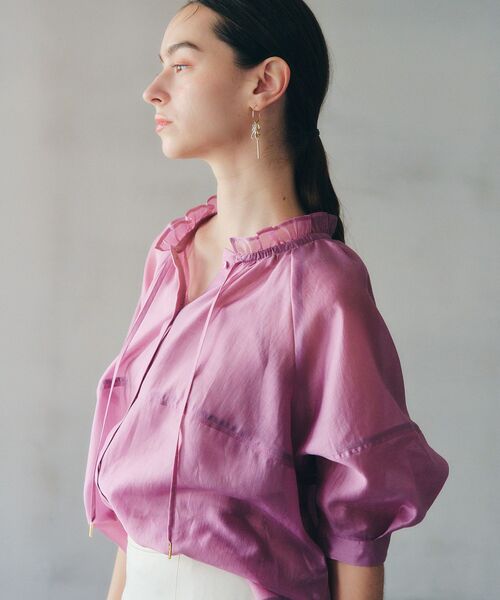 YECCA VECCA（イェッカヴェッカ）の「バルーンスリーブシアーシャツ（シャツ/ブラウス・レディース・ブラック/オフホワイト/ピンク・FREE）」の18枚目の写真