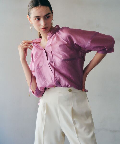 YECCA VECCA（イェッカヴェッカ）の「バルーンスリーブシアーシャツ（シャツ/ブラウス・レディース・ブラック/オフホワイト/ピンク・FREE）」の20枚目の写真