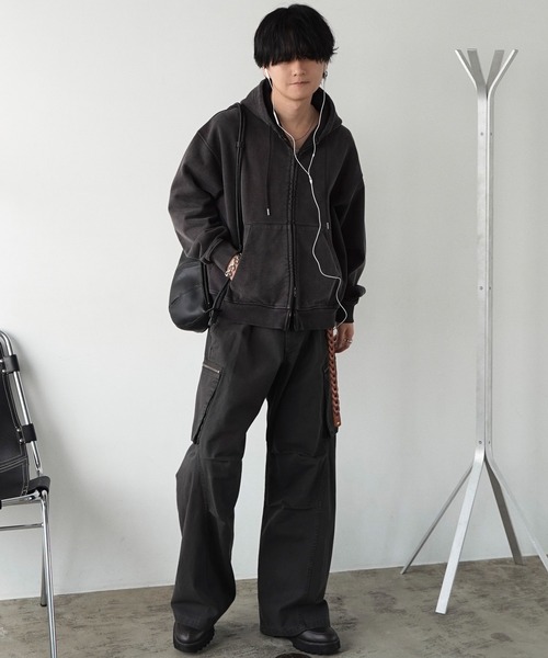 WYM LIDNM（ウィム バイ リドム）の「ROUND MINI SHOULDER BAG（ショルダーバッグ・メンズ・ブラック/ダークブラウン/ライトグレー・FREE）」の12枚目の写真