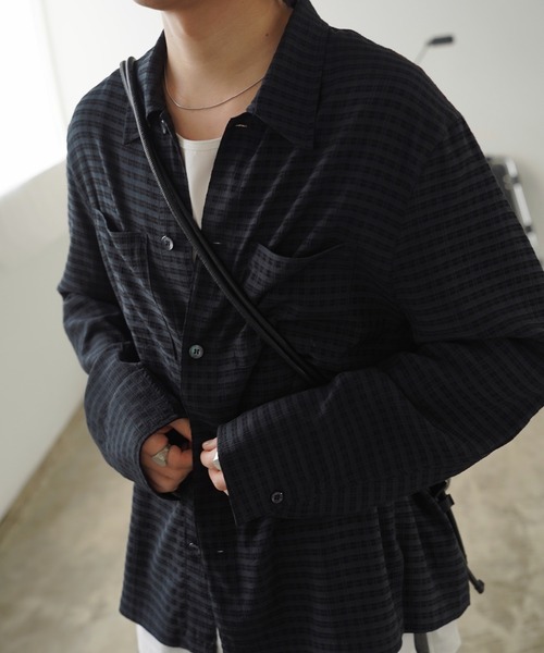 WYM LIDNM（ウィム バイ リドム）の「ROUND MINI SHOULDER BAG（ショルダーバッグ・メンズ・ブラック/ダークブラウン/ライトグレー・FREE）」の4枚目の写真