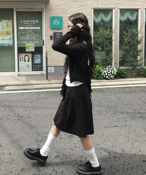 anyonemore（エニワンモア）の「サマーラウンドネック長袖カーディガン（カーディガン/ボレロ・レディース・ブラック・FREE）」の5枚目の写真