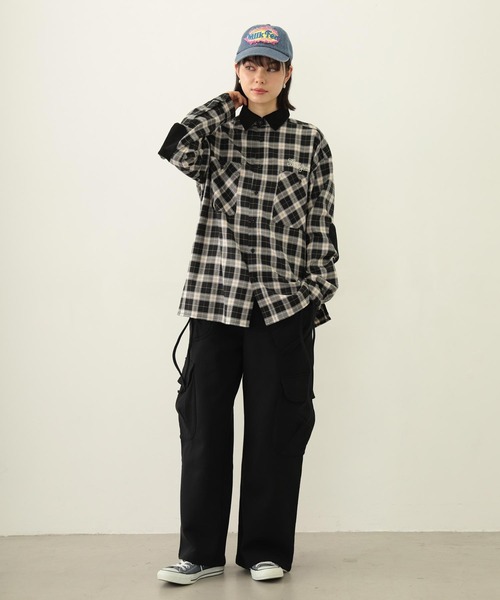 MILKFED.（ミルクフェド）の「HEART ELBOW PATCH PLAID SHIRT（シャツ/ブラウス・レディース・ブラック/ライトピンク/ネイビー・ONE SIZE）」の8枚目の写真