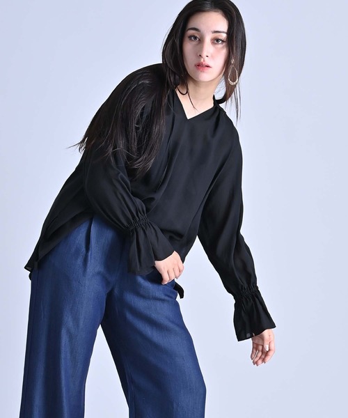 Anside(アンサイド)の「シアーローンボリュームスリーブブラウス(シャツ/ブラウス・レディース・ピンク/クリーム/ブラック・M)」の1枚目の写真