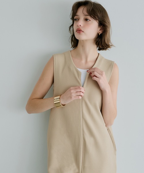 coca（coca）（コカ）の「エンボスフロントジップオールインワン（つなぎ/オールインワン・レディース・ベージュ/ブラック・S/M/L）」の20枚目の写真