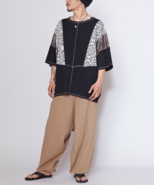 チャイハネ(チャイハネ)の「【チャイハネ】カジナMEN'Sパッチワークトップス(Tシャツ/カットソー・メンズ・ネイビー/パープル/イエロー/ホワイト/ブラック・FREE)」の12枚目の写真