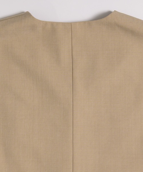 MUHET(ミュエータ)の「【set up可能】metal button sleeveless vest / メタルボタンノースリーブジレ(ベスト・レディース・ベージュ/ブラック・FREE)」の18枚目の写真