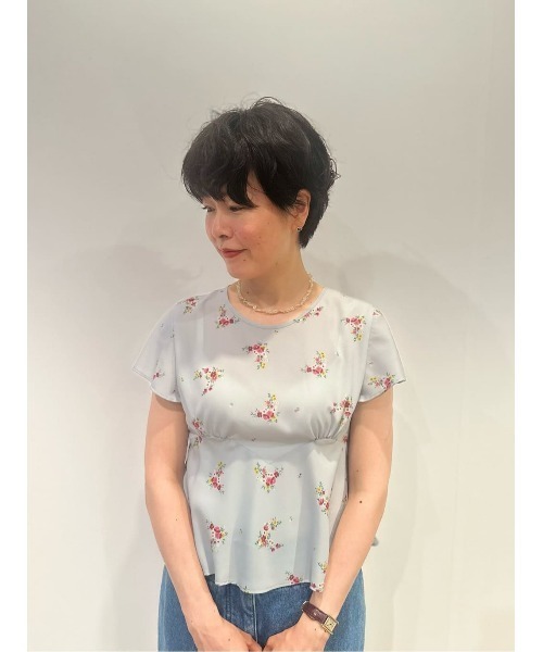 ESTNATION(エストネーション)の「ESTNATION / フラワーブーケプリント ブラウス(シャツ/ブラウス・レディース・カリビアンブルー・36/38)」の13枚目の写真