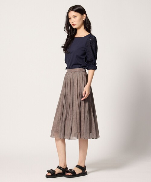 TOCCA(トッカ)の「CARAMEL WRAPPING トップス(Tシャツ/カットソー・レディース・アイボリー系/ブラック系/ネイビー系・SMALL/MEDIUM)」の16枚目の写真