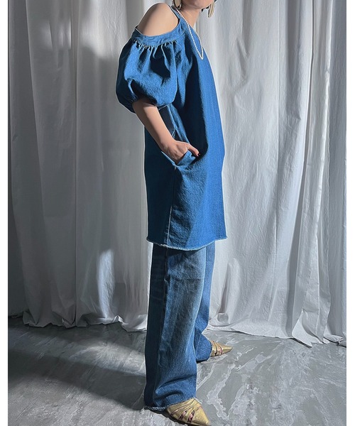 PROVOKE （プロヴォーク）の「DENIM DROPSHOULDER MINI DRESS（チューブトップ・レディース・ブルー・FREE）」の2枚目の写真