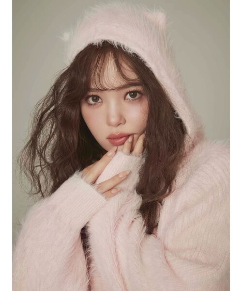 CALNAMUR（カルナムール）の「CATイヤーシャギーフーディー（パーカー・レディース・ピンク/グレー・FREE）」の3枚目の写真