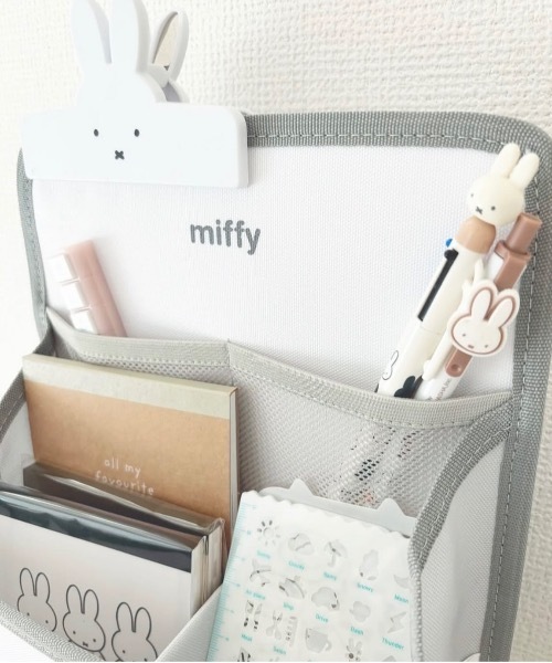 nicott(ニコット)の「NC : mf ミッフィー ヘッドレストマルチポケット(アウトドアグッズ・レディース・ベージュ/オフホワイト・FREE)」の11枚目の写真