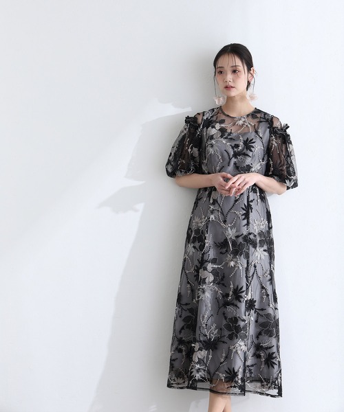 PourVous(プールヴー)の「結婚式 二次会 パーティー ドレス パフスリーブエンブロイダリー ロング フレア 袖あり&ロング 大きいサイズ 同窓会 成人式 オケージョンドレス フォーマル お呼ばれ 謝恩会 20代 30代(ドレス・レディース・ブラック/ブルーグレー/ピンクベージュ・M/L/XL/XXL)」の7枚目の写真