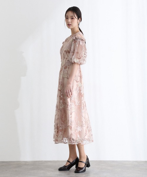 PourVous(プールヴー)の「結婚式 二次会 パーティー ドレス パフスリーブエンブロイダリー ロング フレア 袖あり&ロング 大きいサイズ 同窓会 成人式 オケージョンドレス フォーマル お呼ばれ 謝恩会 20代 30代(ドレス・レディース・ブラック/ブルーグレー/ピンクベージュ・M/L/XL/XXL)」の13枚目の写真