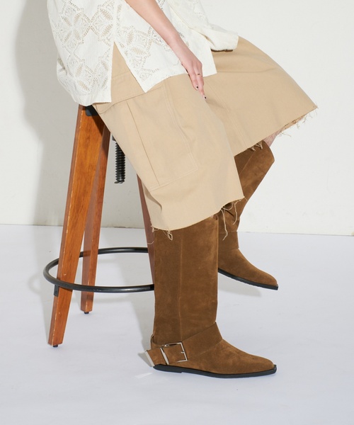 GRISE(グリーズ)の「GRISEレザーベルテッドワイドシャフトミドルブーツ(ブーツ・レディース・キャメル/ブラック・SMALL/MEDIUM/LARGE/X-LARGE)」の17枚目の写真