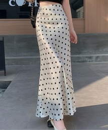 ドット柄サテンスカート