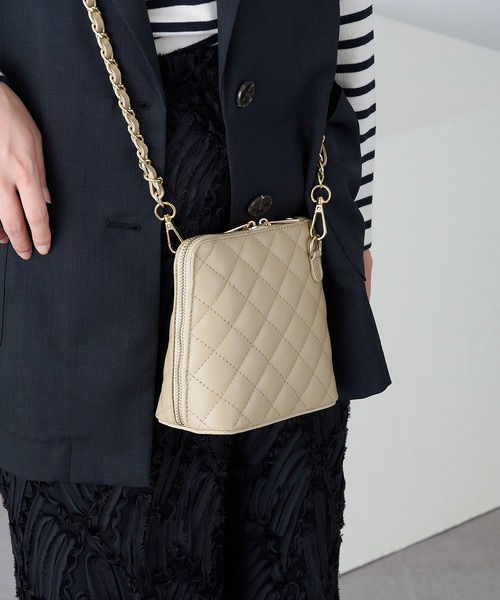MARLON FIRENZE（マーロンフィレンツェ）の「【MARLON FIRENZE】イタリアンレザー シャネルチェーン キルティングショルダーバッグ 結婚式 パーティー オケージョン フォーマル 成人式 二次会 同窓会 入学式 卒業式（ショルダーバッグ・レディース・グレイッシュベージュ/ブラック・FREE）」の21枚目の写真