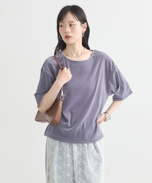 earth music&ecology（アースミュージックアンドエコロジー）の「シアーベロアTee（Tシャツ/カットソー・レディース・ブルー/チャコールグレー/ブラック/アイボリー・FREE）」の20枚目の写真