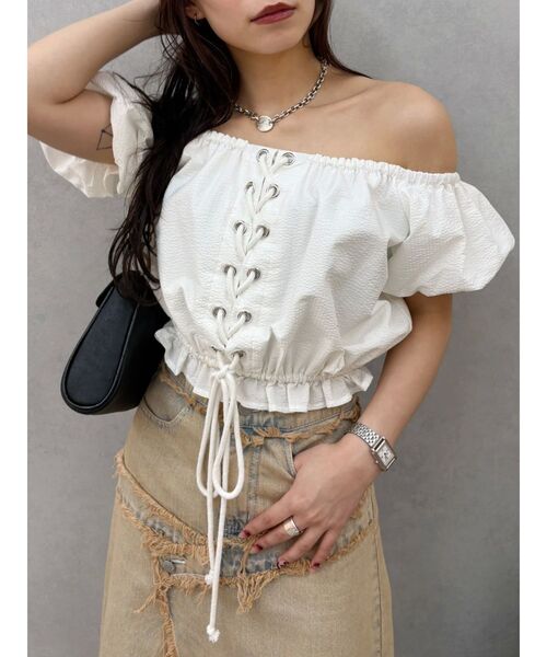 EVRIS（エヴリス）の「レースアップオフショルトップス（シャツ/ブラウス・レディース・マスタード/ホワイト・FREE）」の15枚目の写真