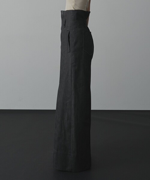 UNITED TOKYO（ユナイテッドトウキョウ）の「2way Waist Stretch Jeans｜ウォッシャブル/美脚見え/春服（デニムパンツ・レディース・ブラック・1/2）」の7枚目の写真