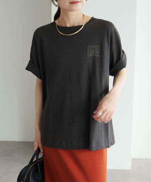 PUAL CE CIN(ピュアルセシン)の「ロゴ刺繍×フロッキープリント麻混Tシャツ(Tシャツ/カットソー・レディース・チャコールグレー/グレー/オフホワイト/ピンク・FREE)」の2枚目の写真