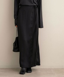 NOAHL（ノアル）の「【NOAHL】ラップ風サテンスカート（スカート）」