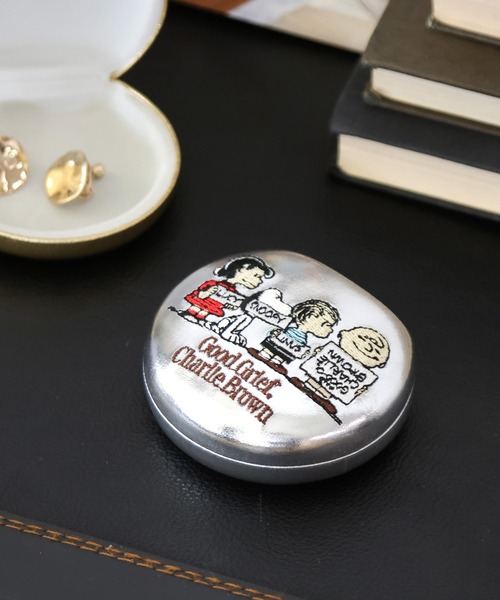 BAYFLOW（ベイフロー）の「【PEANUTS】マルチミラーケース(ラウンド)（ポーチ・レディース・イエロー/グレー・0）」の2枚目の写真