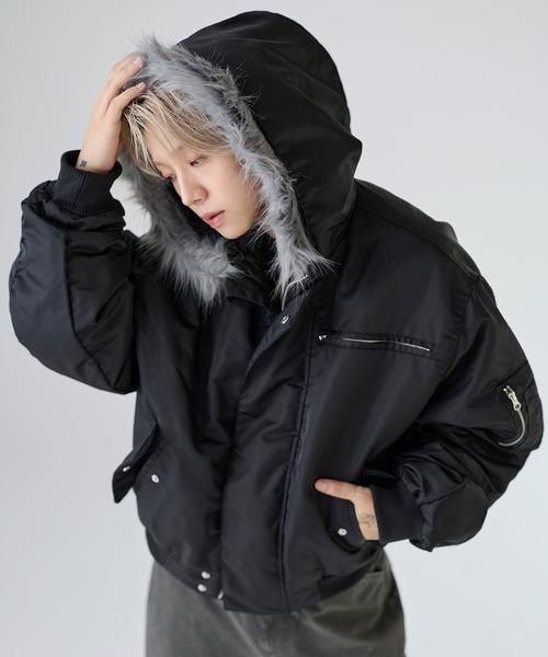 N-2Bフライトミリタリーコンパクト中綿ジャッケット ナイロン/合皮