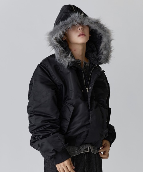 N-2Bフライトミリタリーコンパクト中綿ジャッケット ナイロン/合皮