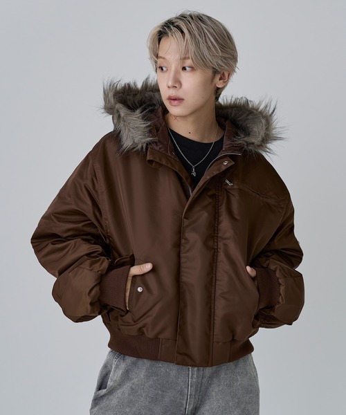 N-2Bフライトミリタリーコンパクト中綿ジャッケット ナイロン/合皮