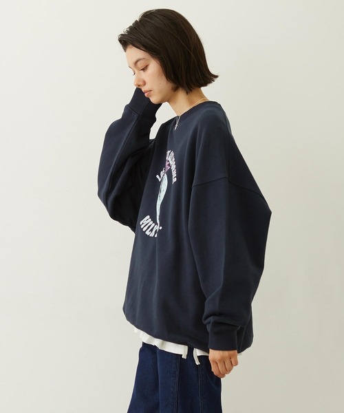 MILKFED.（ミルクフェド）の「STRAWBERRY SWEAT TOP（スウェット・レディース・オフホワイト/オリーブ/ネイビー・M/L）」の4枚目の写真