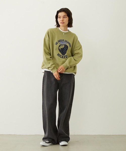 MILKFED.（ミルクフェド）の「STRAWBERRY SWEAT TOP（スウェット・レディース・オフホワイト/オリーブ/ネイビー・M/L）」の12枚目の写真