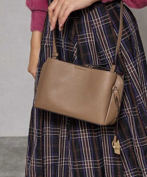 MERCURYDUO（マーキュリーデュオ）の「【MERCURYDUO/マーキュリーデュオ】ワーク　ショルダーバッグ（ショルダーバッグ・レディース・ブラック/グレイッシュベージュ/アイボリー・FREE）」の7枚目の写真