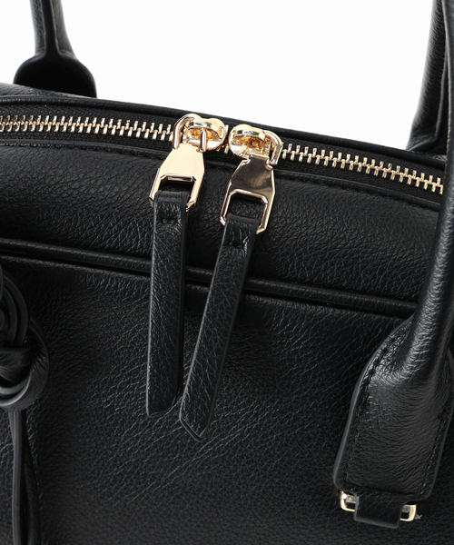 La TOTALITE(ラトータリテ)の「LE VERNIS/ルベルニ チャーム付きボストンバッグ(ボストンバッグ・レディース・ブラック/ブラウン・FREE)」の11枚目の写真