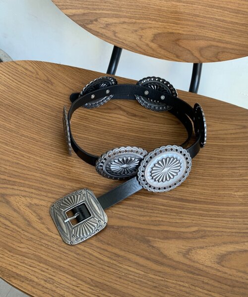 DouDou(ドゥドゥ)の「コンチョベルト(ベルト・レディース・ブラック/ブラウン・FREE)」の4枚目の写真