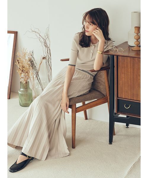 Mila Owen（ミラオーウェン）の「【セットアップ対応】ニットプリーツスカート（スカート・レディース・アイボリー/モカ/バーガンディー・0/1）」の2枚目の写真