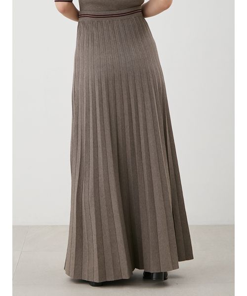 Mila Owen（ミラオーウェン）の「【セットアップ対応】ニットプリーツスカート（スカート・レディース・アイボリー/モカ/バーガンディー・0/1）」の18枚目の写真