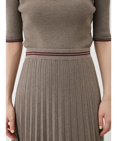 Mila Owen（ミラオーウェン）の「【セットアップ対応】ニットプリーツスカート（スカート・レディース・アイボリー/モカ/バーガンディー・0/1）」の19枚目の写真