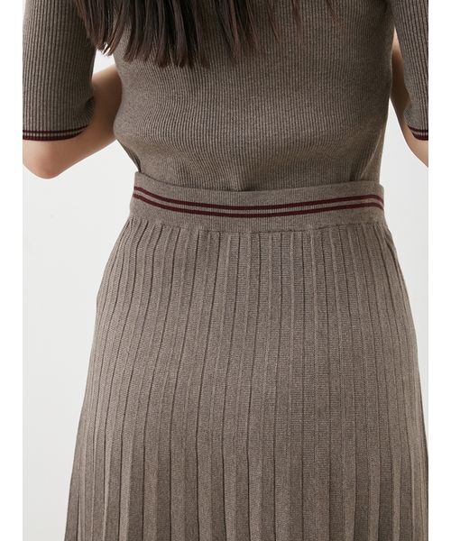 Mila Owen（ミラオーウェン）の「【セットアップ対応】ニットプリーツスカート（スカート・レディース・アイボリー/モカ/バーガンディー・0/1）」の22枚目の写真