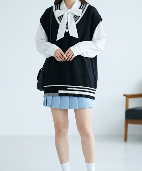 SHEPP（シープ）の「【UNISEX】クレイジーパターン プレッピー Vネック ニットベスト（ベスト・メンズ・ホワイト/ブラック/グレー・F）」の13枚目の写真