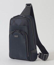 BLACK LABEL CRESTBRIDGE ショルダーバッグ ボディバッグ シュリンクレザーボディバッグ（バッグ）｜BLACK LABEL